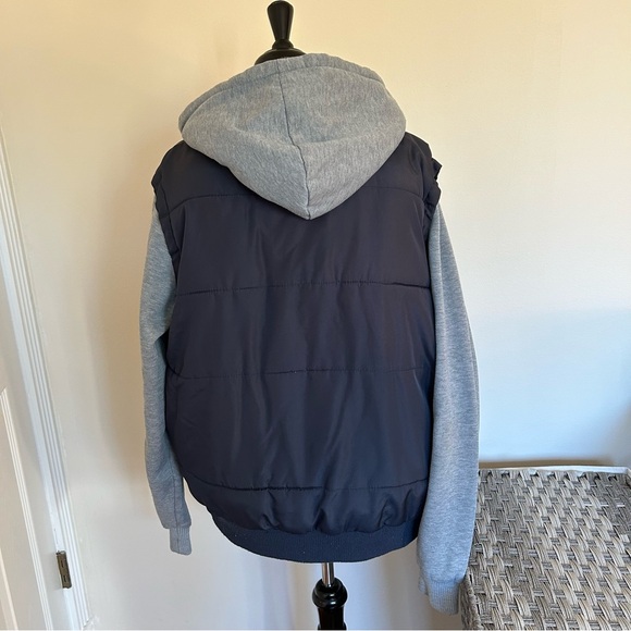 Urban Heritage Navy Puffer Jacket with Gray knit sleeve and hood , size M - Picture 4 of 10